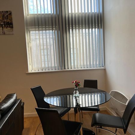 2 Bedroom City Centre Apartment 35 Victoria Street Ливърпул Екстериор снимка