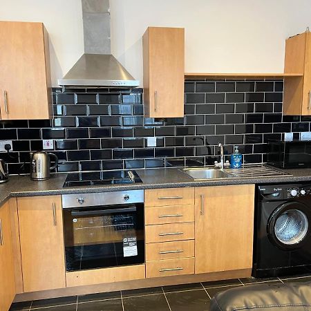 2 Bedroom City Centre Apartment 35 Victoria Street Ливърпул Екстериор снимка