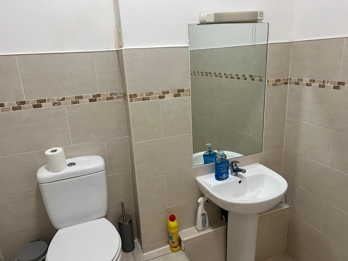 2 Bedroom City Centre Apartment 35 Victoria Street Ливърпул Екстериор снимка